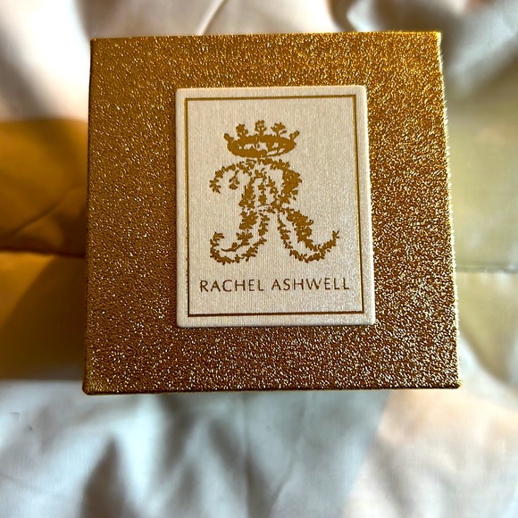 NIB Cubic and Sterling Silver earrings. Women’s OS. - Picture 4 of 4